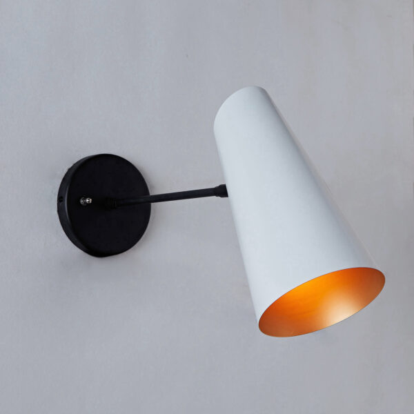 Metal Medium Streamline Glow Sconce